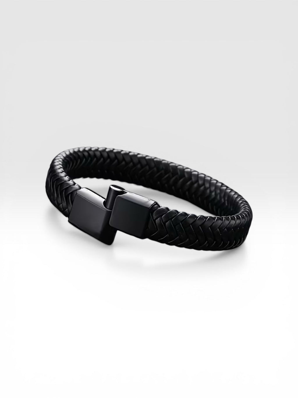 Pulseira de Couro Sintético com Fecho Magnético