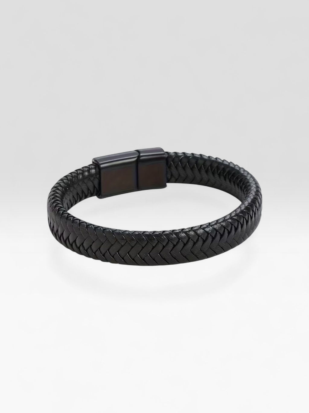 Pulseira de Couro Sintético com Fecho Magnético