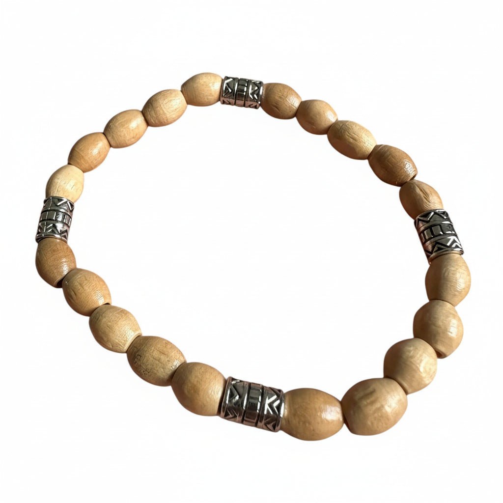 Pulseira de Madeira Natural com Detalhes – Estilo Artesanal com Elástico