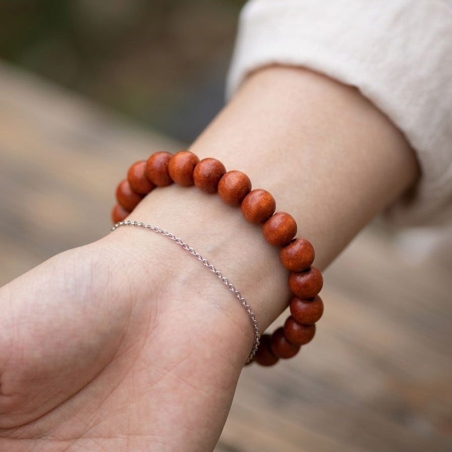 Pulseira Artesanal de Contas em Madeira Natural Marrom com Elástico