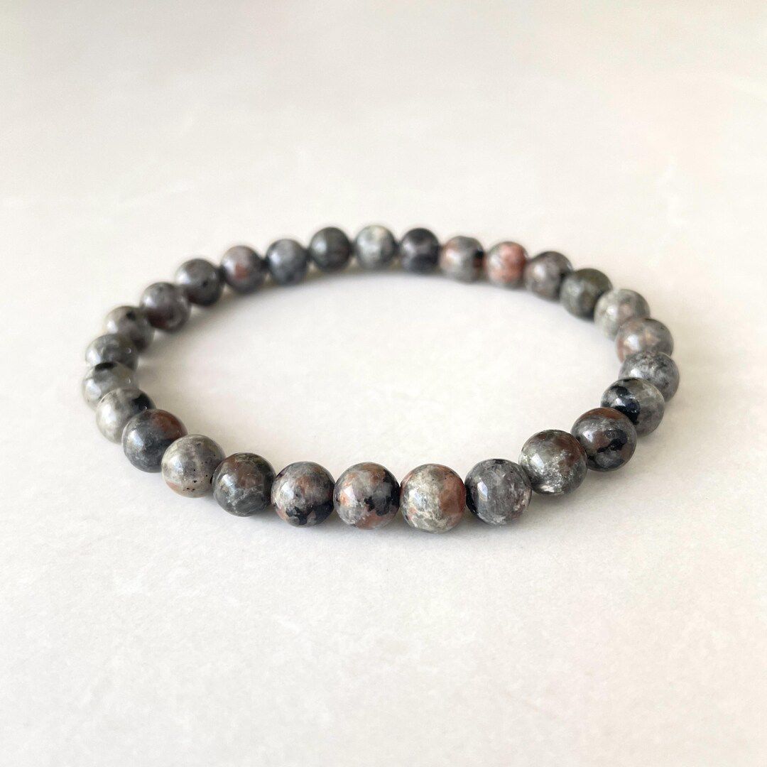 Pulseira de Contas em Pedra Natural Flamejante com Elástico